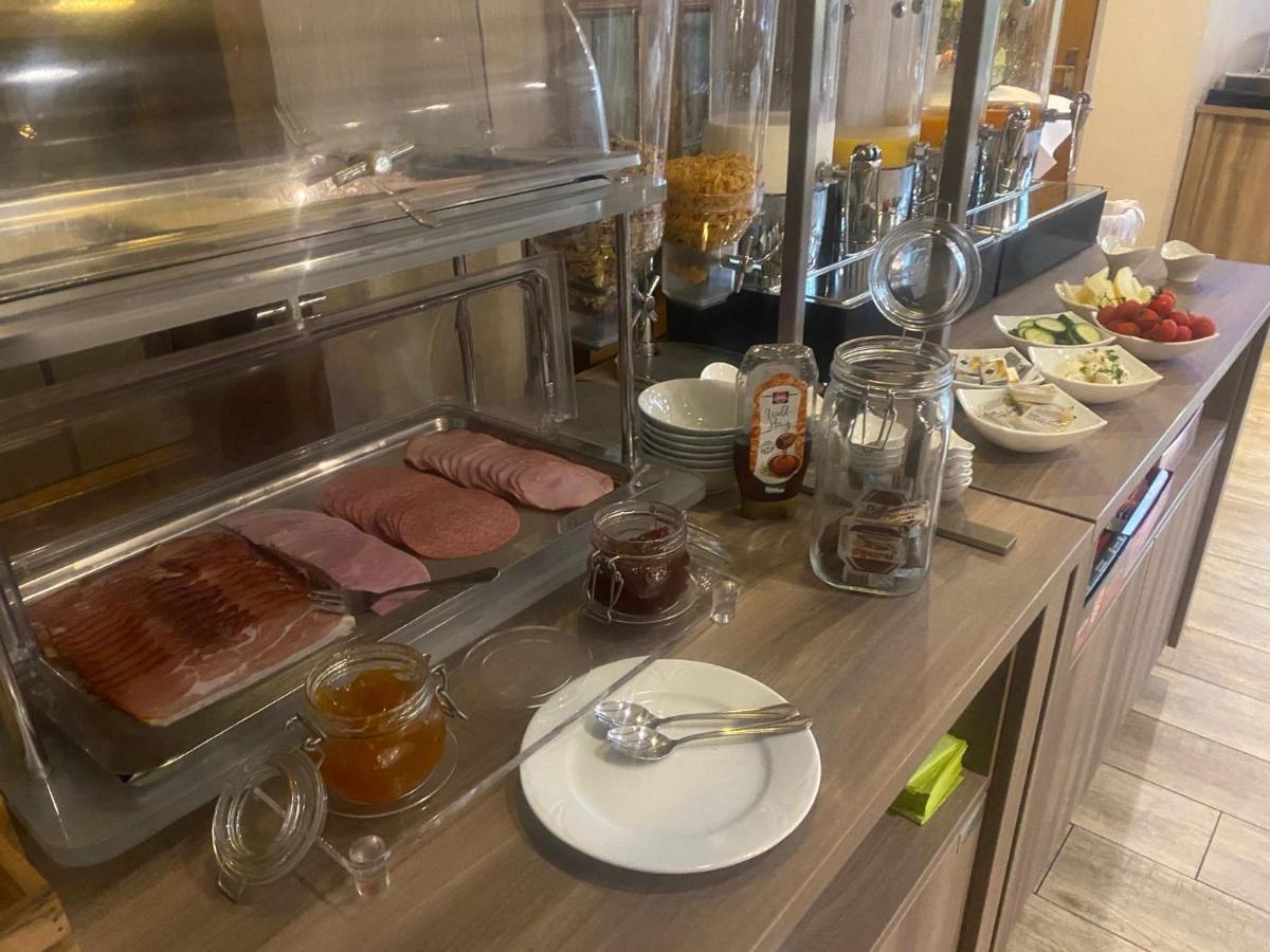 Hotel-Restaurant Kolpinghaus Линген Экстерьер фото