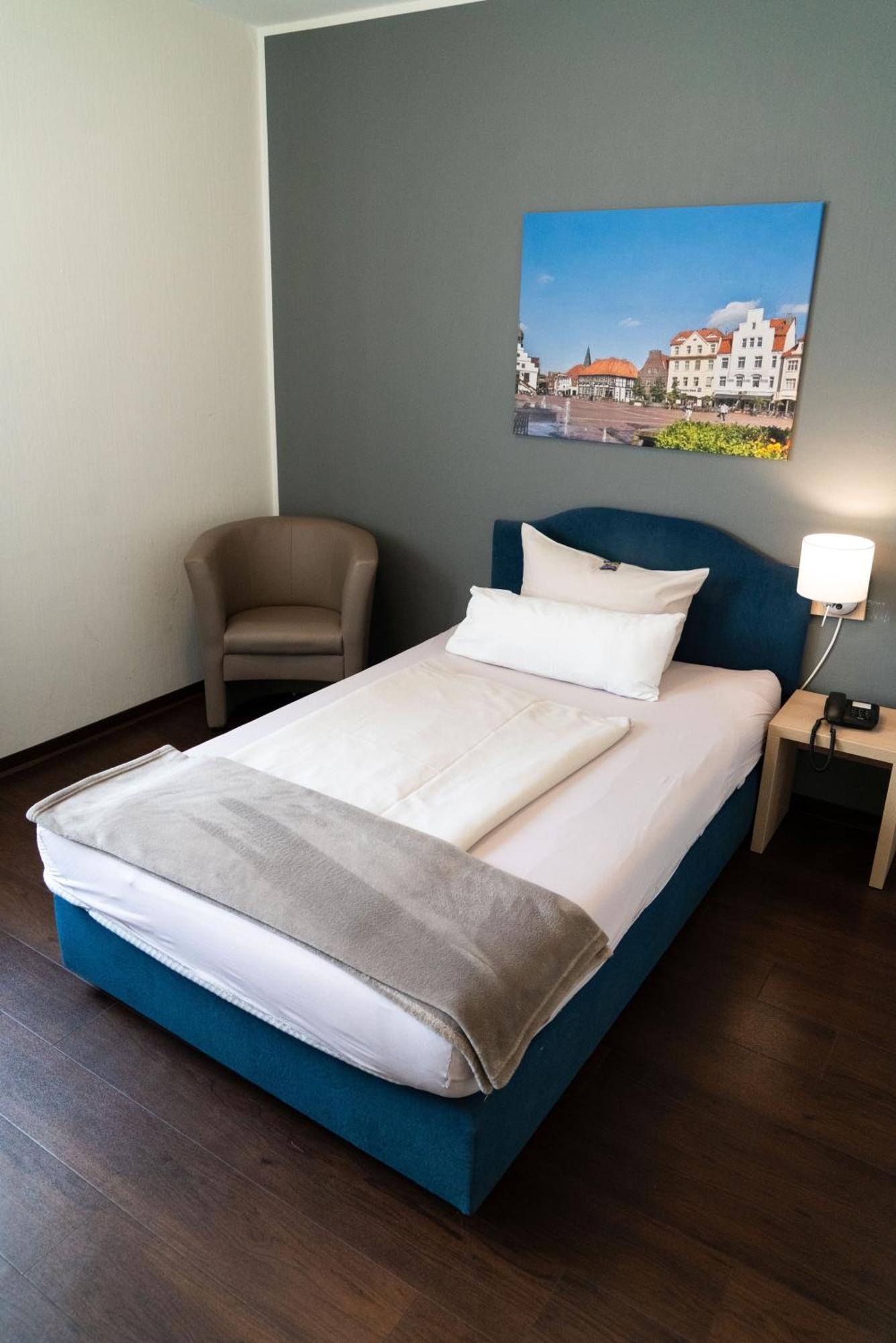Hotel-Restaurant Kolpinghaus Линген Экстерьер фото